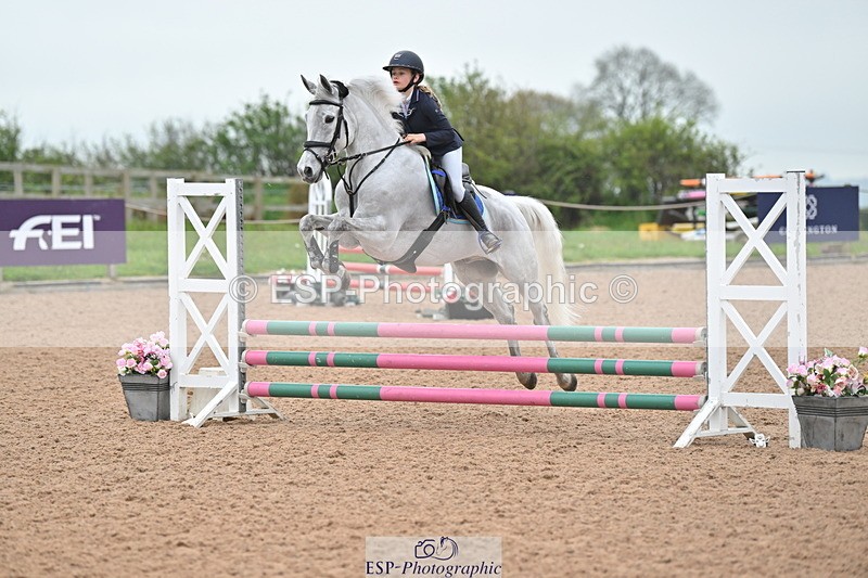 240505A-091453-03448 - Cls 1 Pony Intro 70cm