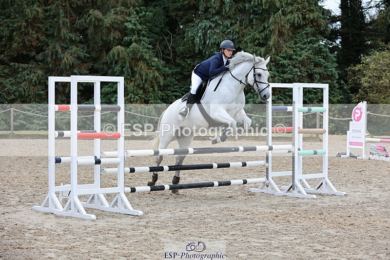 250829A-104421-01207 - Cls 7 British Novice and 90cm