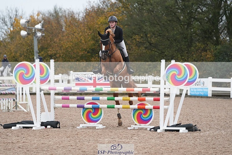 251107-124857-00794 - Cls 5 Newcomers and 1.10m Open