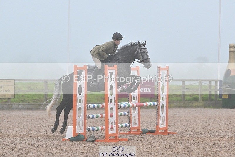 240813-195122-01054 - Classes 7 A&B 90cm