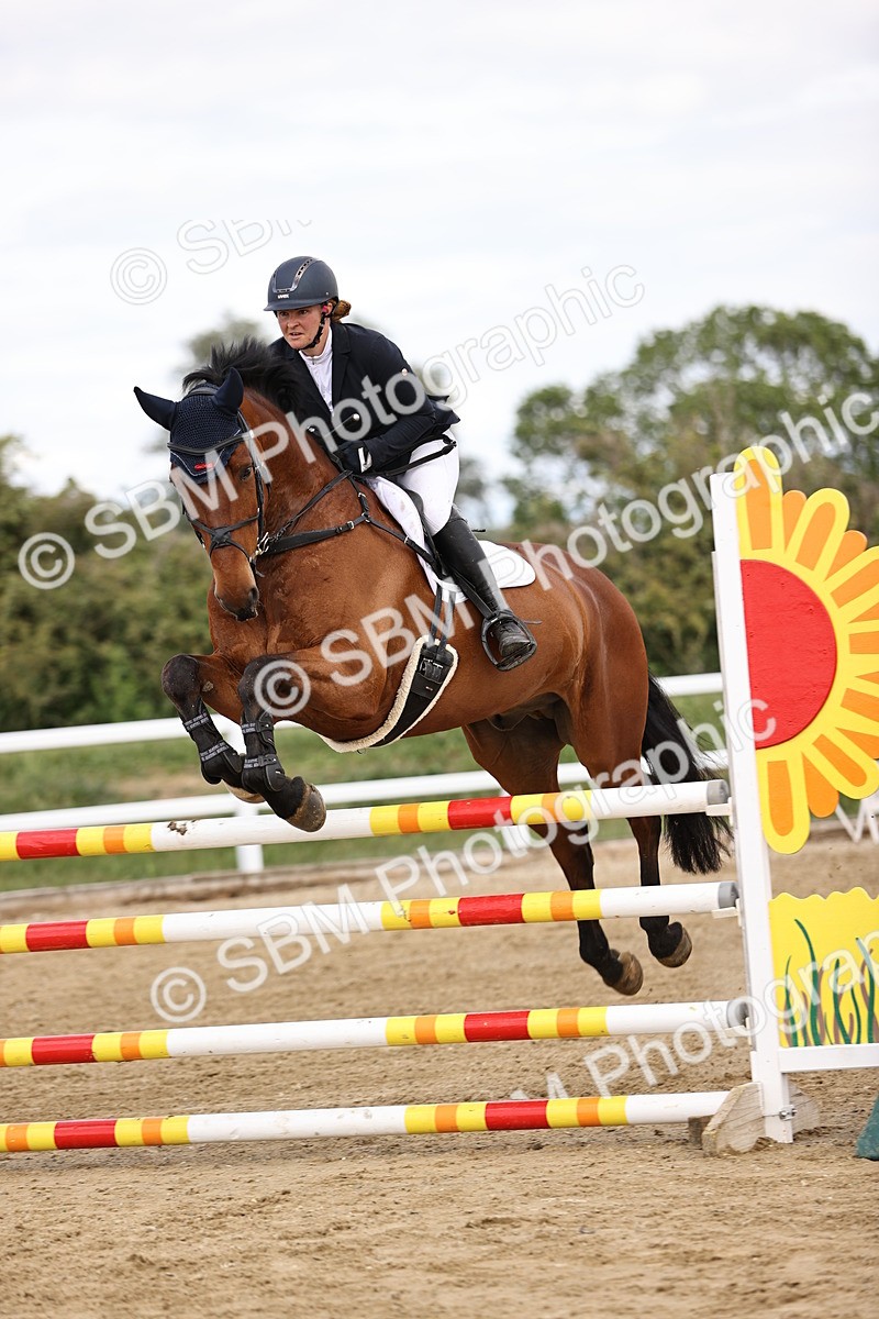 SBM_003461 - Class 11 - Senior Newcomers - 1.10m