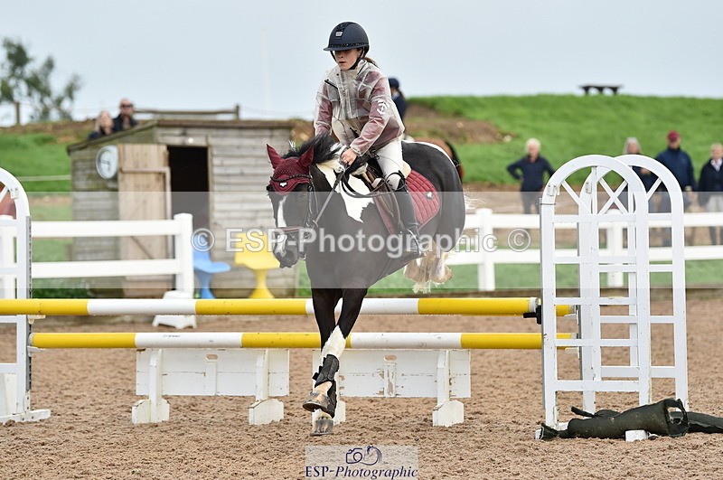 220829A-174126-00483 - 80cm Classes 5a 5b & 6