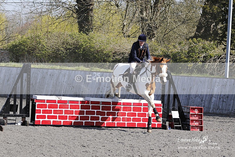 _EST1111 - Bourne Valley Riding Club Winter Showjumping 27/03/22