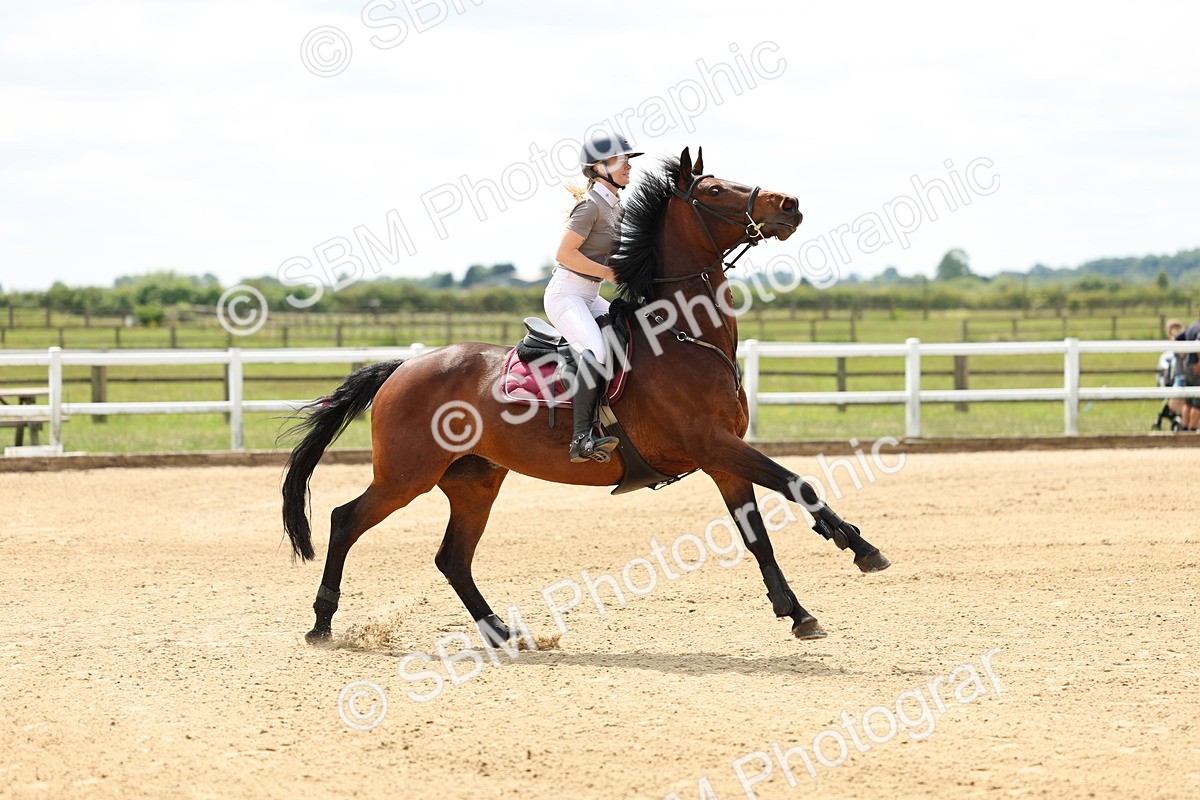 SBM_005093 - Class 18 - Senior 1.05m Open