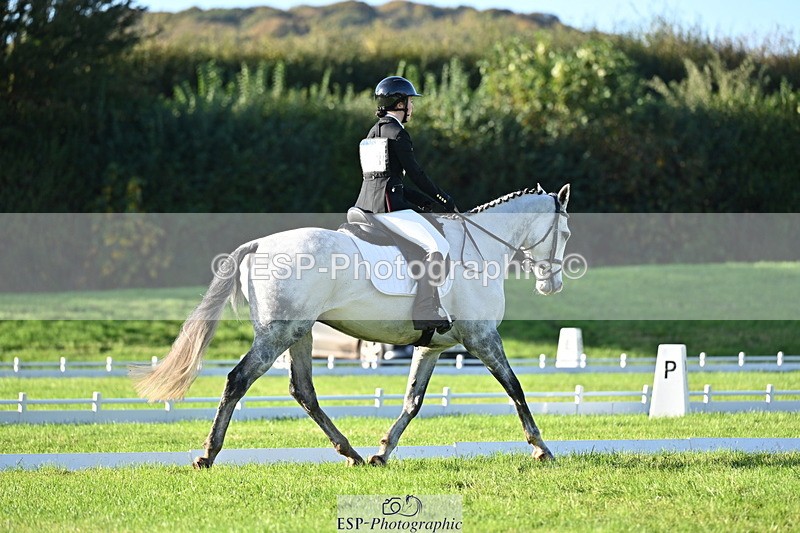 251024A-100040-07949 - F-451-Olivia.Clothier