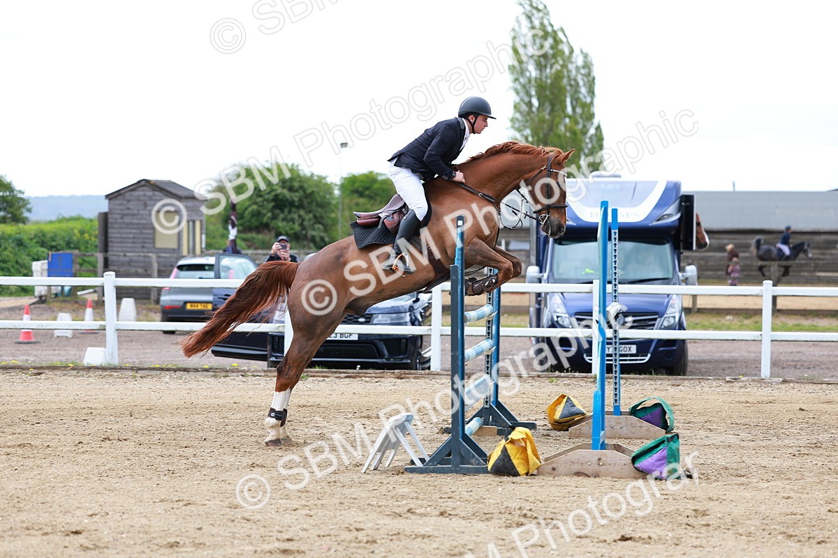 SBM_002619 - Class 11 - Senior Foxhunter - 1.20m