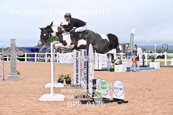 BPP_0176 - CLASS 25 SUN HOYS Redpost Equestrian Senior Foxhunter Second Round