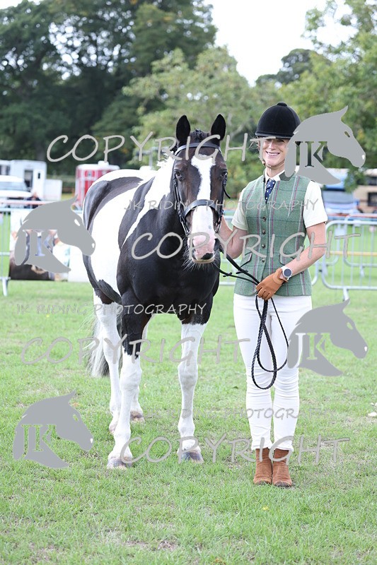 APP_2625 - Class 9 Veterans in hand