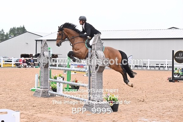 BPP_9995 - CLASS 24 SUN Redpost Equestrian Senior Foxhunter/1.20m Open