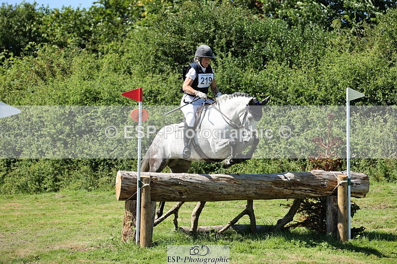 240811A-145641-05404 - 219-