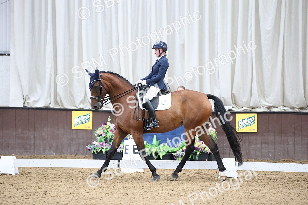 SBM_003958 - Class 8 - Advanced Medium 6 Silver