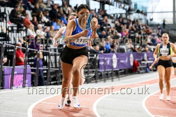 CombiMast25-914425 - Track Female Set One