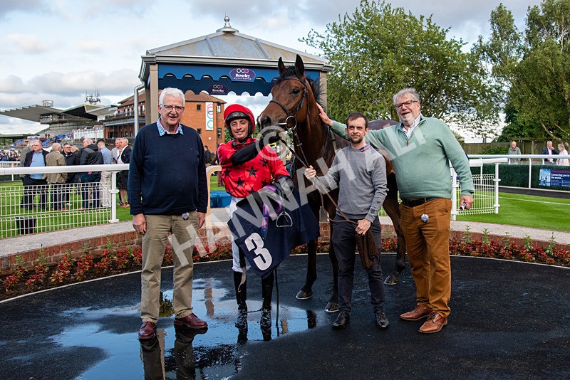 180624-Race 3-Sunny Orange-7867 1 - Race 3