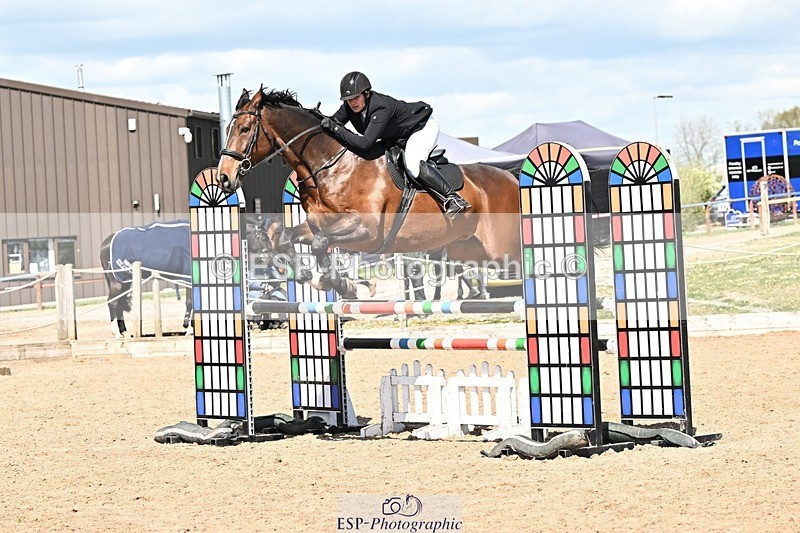 250416-131618-00988 - Cls 4 Newcomers and 1.10m