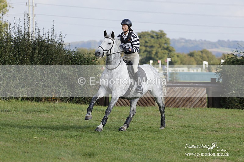  WWHT 171021 3243 - Intermediate (0.90m)  17/10/21