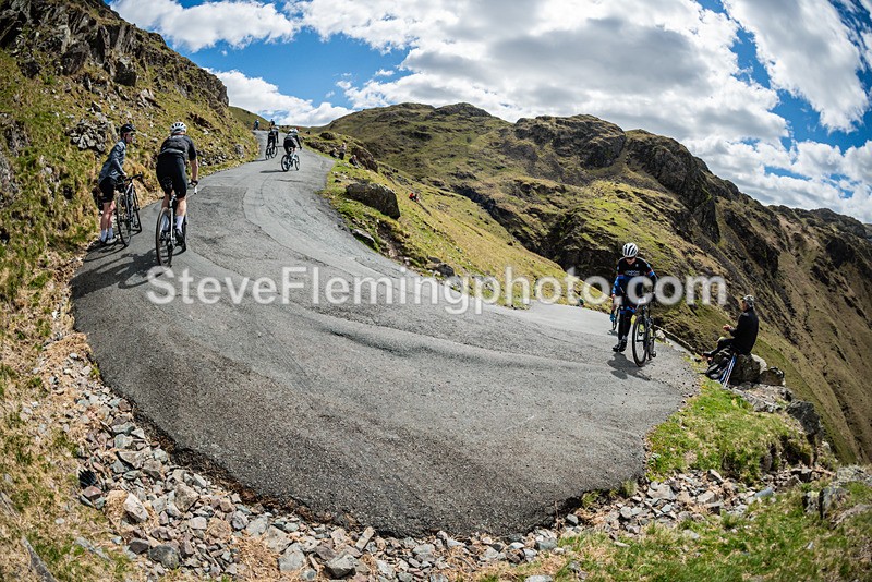 114835 - Hardknott Hairpin 11.00 - 12.00