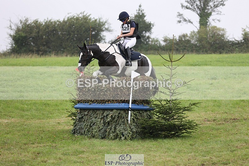 240901A-104708-06088 - 429-Maisie.Jenssen-CAPPA.RATHMORRISSEY.LADY.GERTRUDE