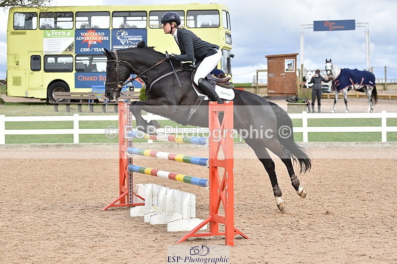 240403A-153738-01000 - Cls 5 Foxhunter and 1.20m Open