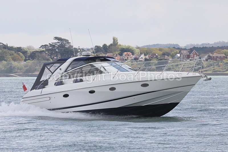 170417 BEAU-TI-FUL - PRINCESS V42 1Y3A7521 - Motorboats - Open