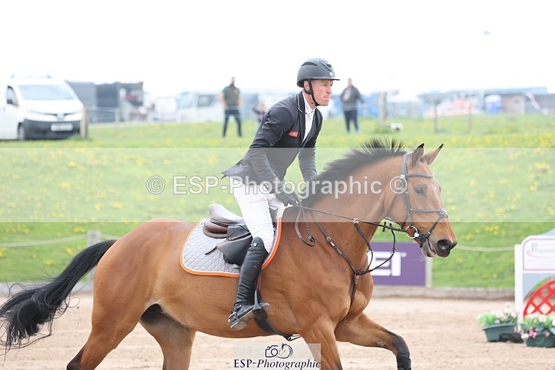 250424-130309-05707 - Cls 1 - 2 Star Small Tour