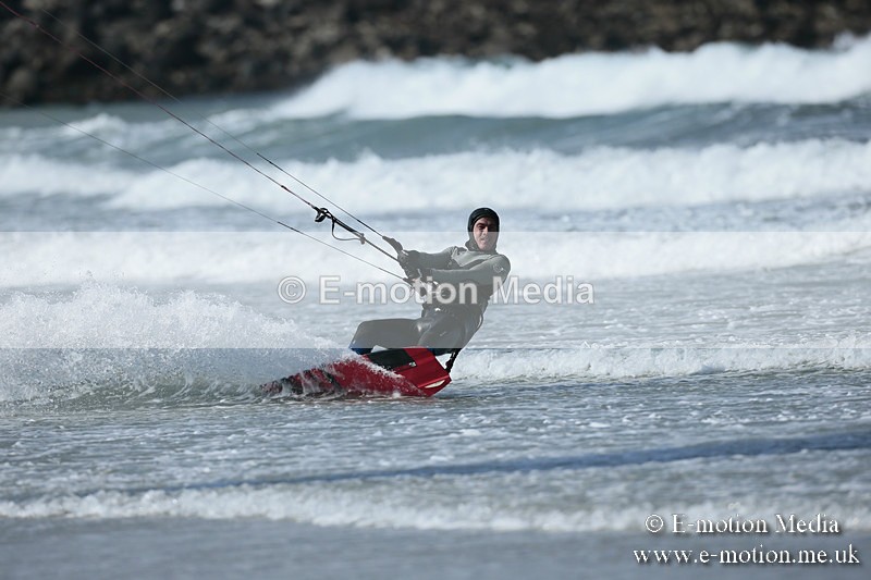 KS 020413-18 - Kite Surfing