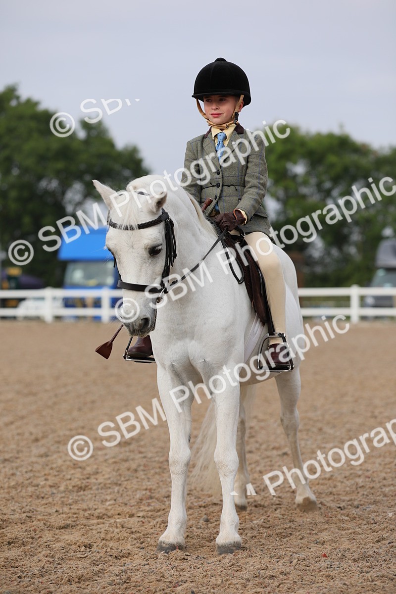 SBM_09671 - Class 301 Ridden M&M -Small Breeds