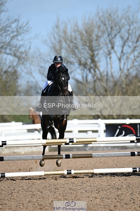 250330-100648-05993 - Cls 32 British Novice and 90cm