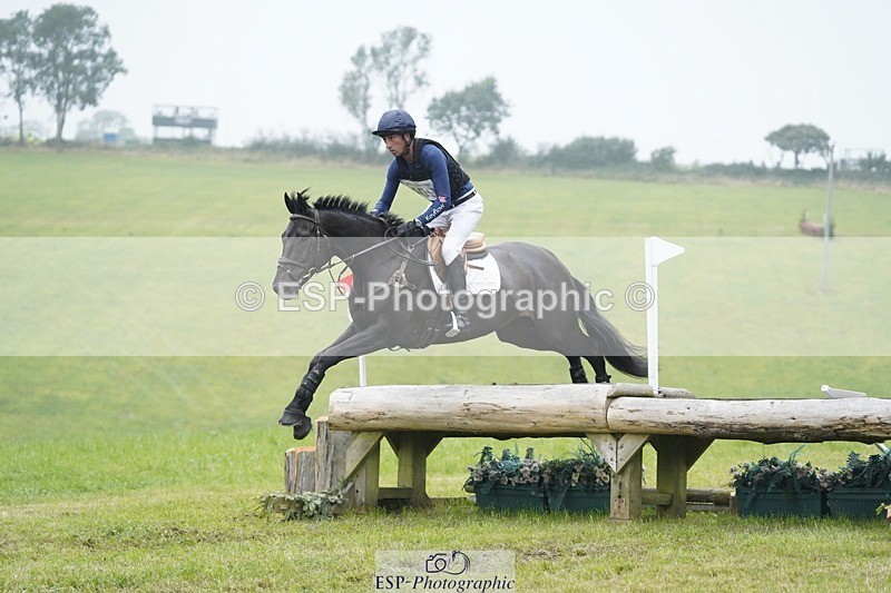 240901A-121352-07159 - 409-Tim.Price-JUST.SPOTLESS