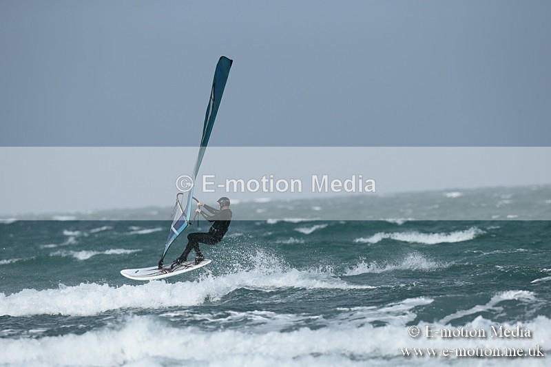 WS 020413-127 - Windsurfing