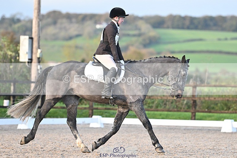 231105-155658-03990 - Cls 4 Novice 24 15.24 to 16.35 break