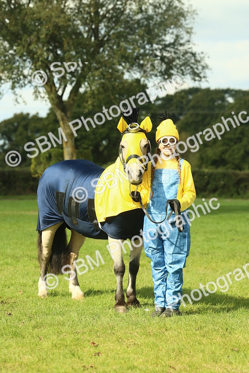 SBM_63551 - S35 - Fancy Dress Showing