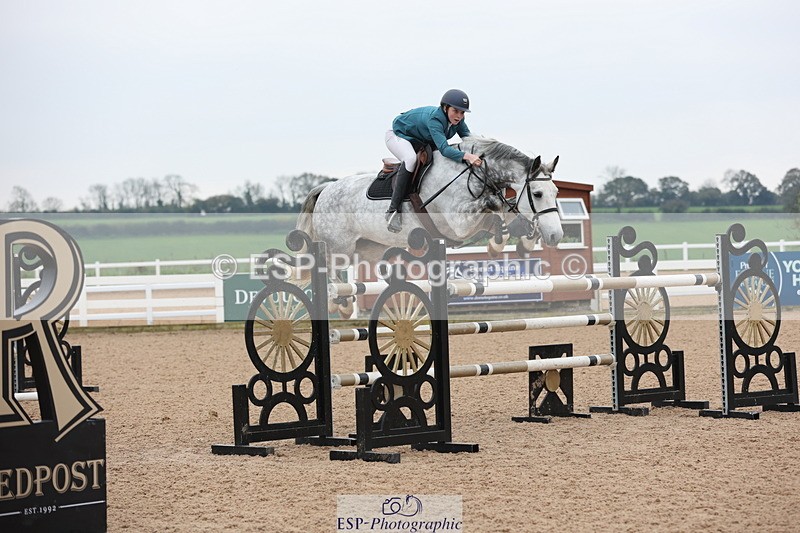 241101A-130104-01917 - FRI Cls 6 Foxhunter and 1.20m Open