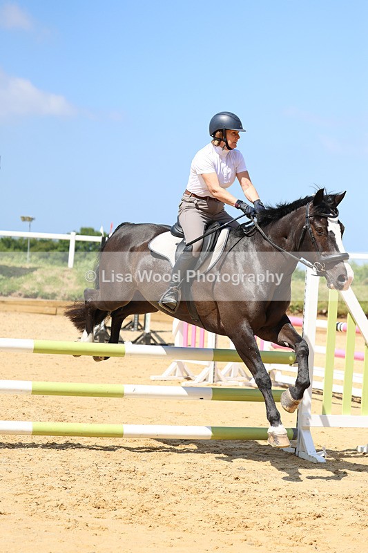 3E7A9729 - Class 8: Senior 80cm