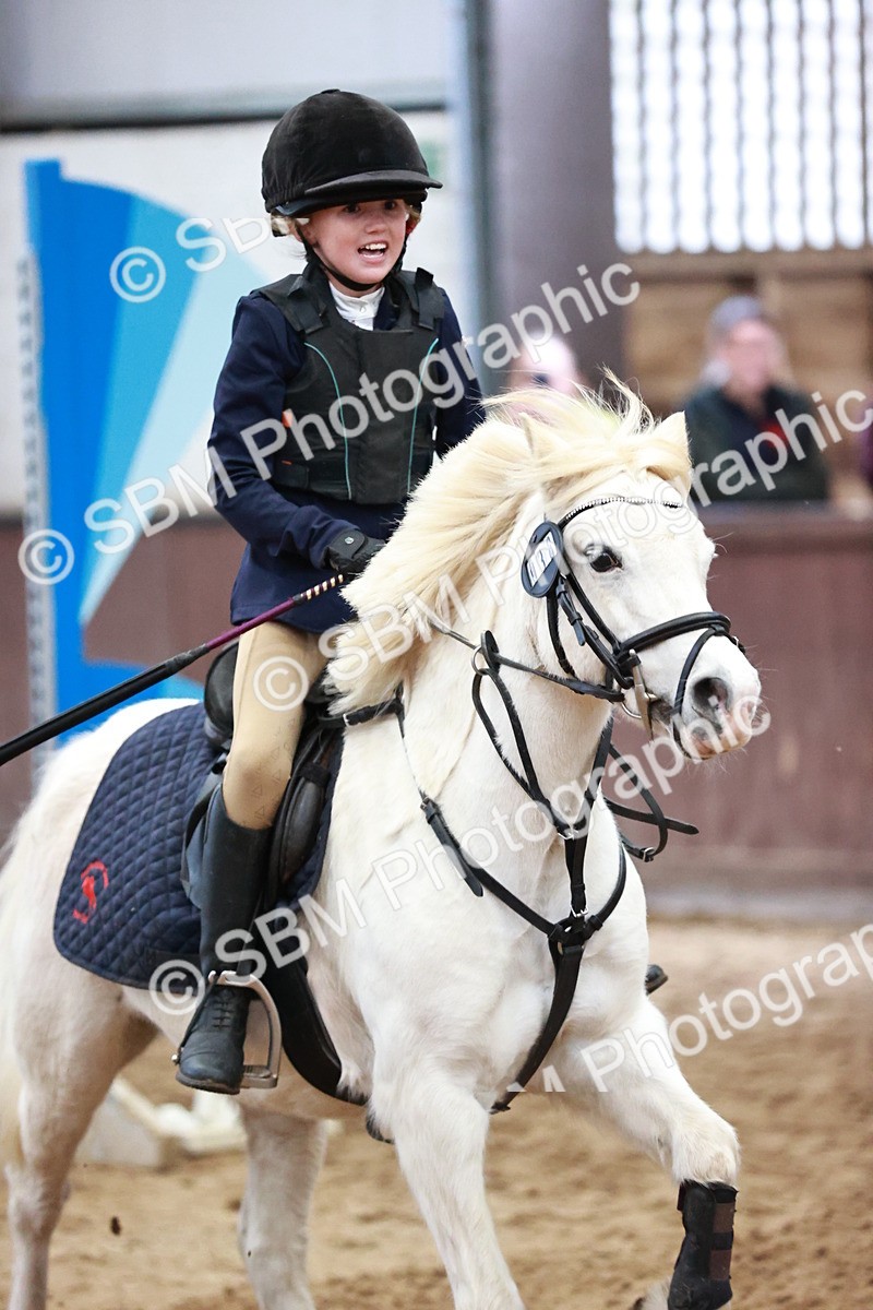 SBM_000234 - Class 1 - Cross Pole Jumping 30cm 40cm