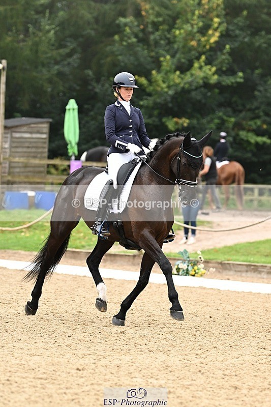 240811-110020-05379 - 226-Georgie.Nicholls-Woodcroft.Kika.Quina