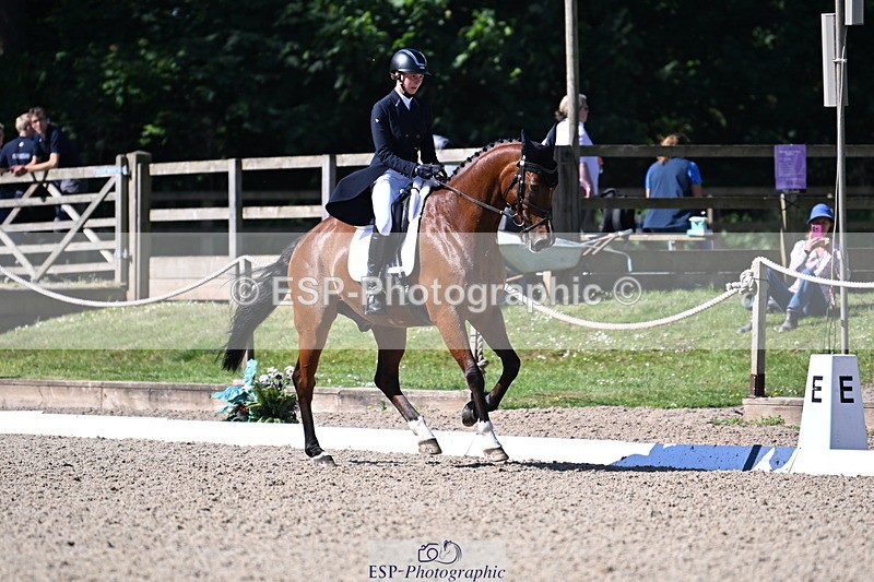 250522A-095601-02784 - A-009-Clementine.Crosthwaite.Eyre-LYJADOR