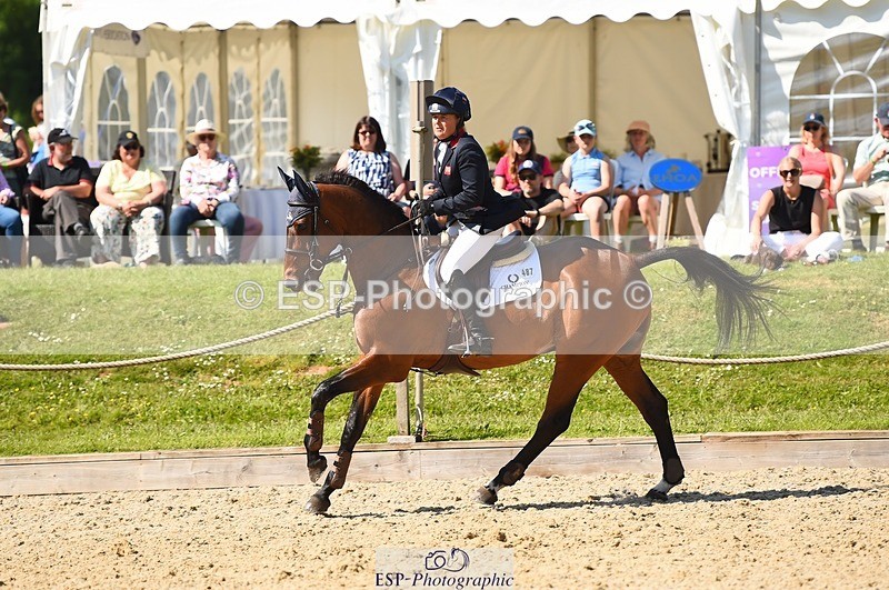 230527-155638-11673 - 487-MGH_GRAFTON_STREET-Pippa_Funnell-SJ