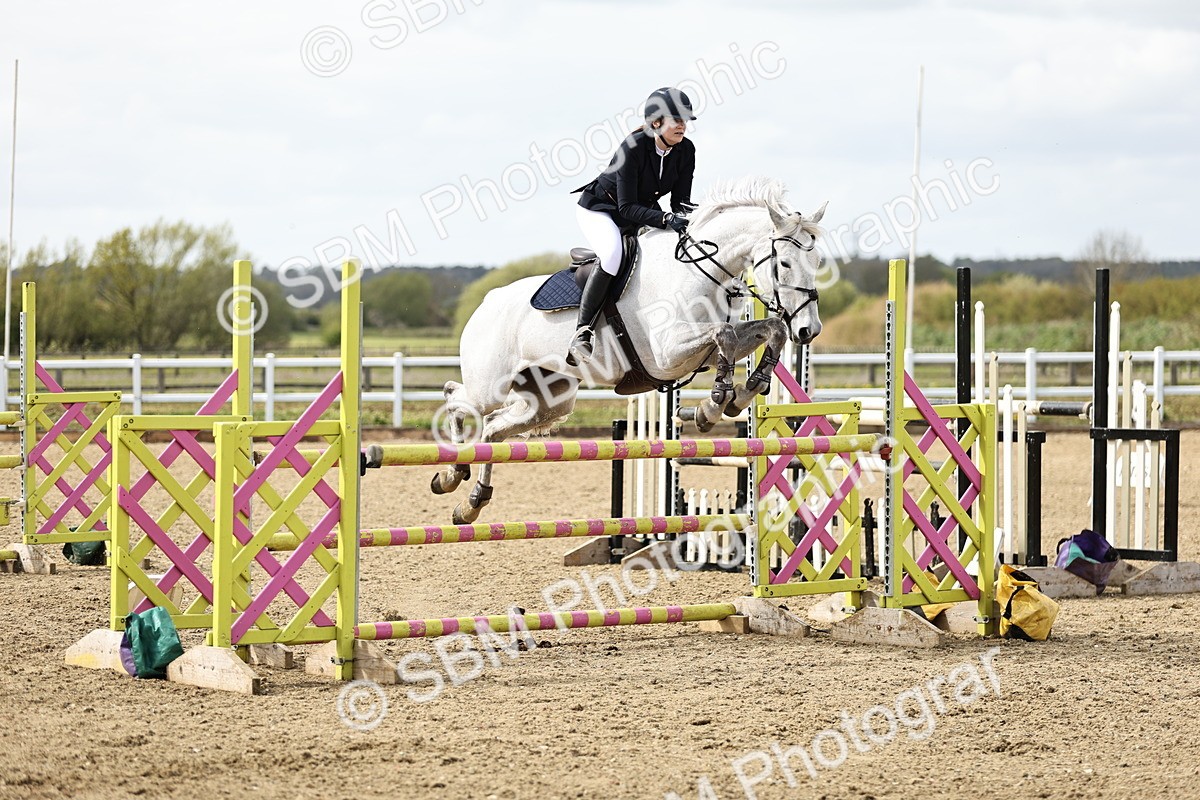 SBM_001218 - Class 4 - Senior Newcomers - 1.10m