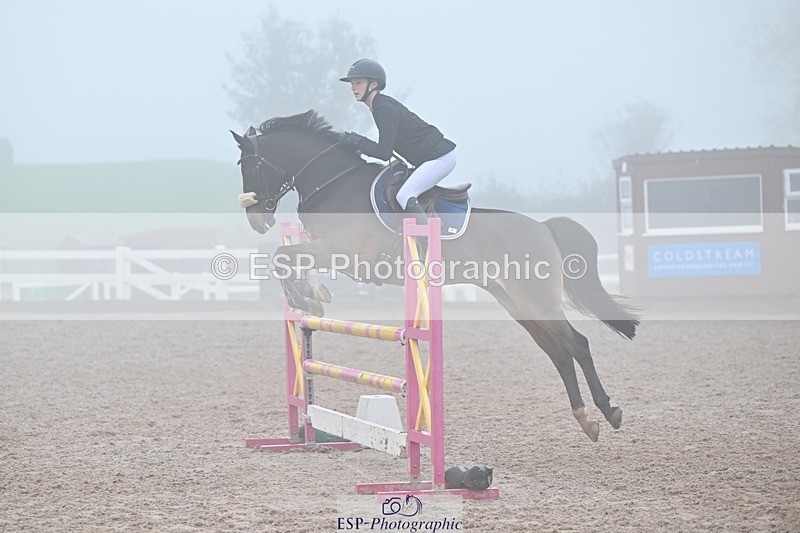 251115-114901-00277 - Cls 9 Pony Newcomers and 1m Open