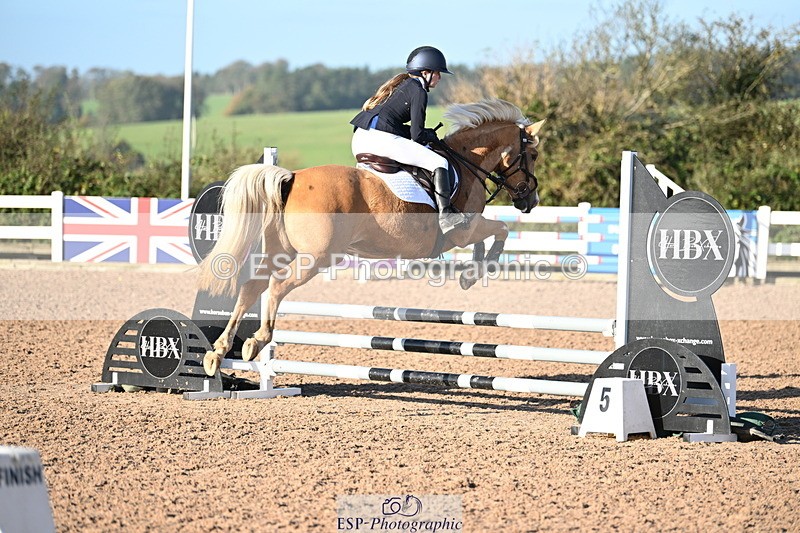 241026A-101741-00105 - SAT Cls 3 Pony Intro 70cm