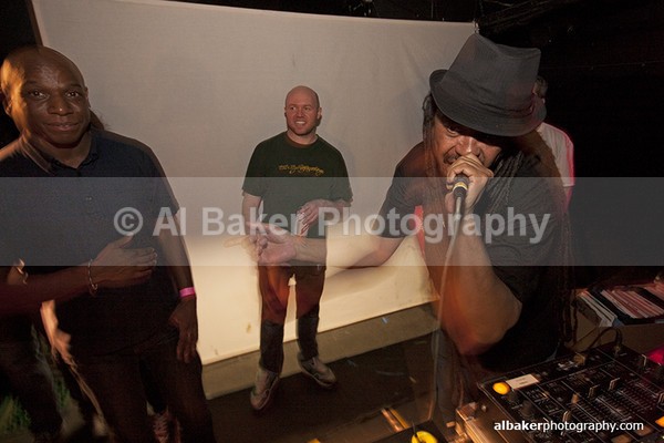 203 - Friends-&-Family @ the-roadhouse 24.04.15