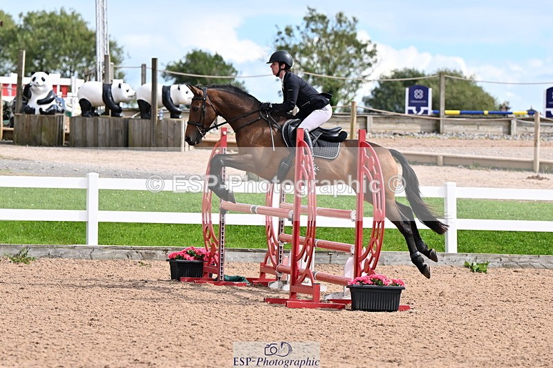 240912A-142632-01976 - Cls 12 1.05m Amateur Qualifier