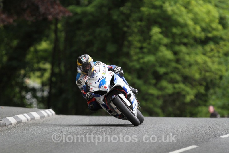 Guy Martin Suzuki / Tyco Suzuki - Monster Energy Supersport Race 1