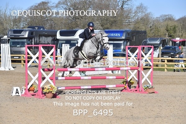 BPP_6495 - CLASS 10 SUN Newcomers/ 1m Open