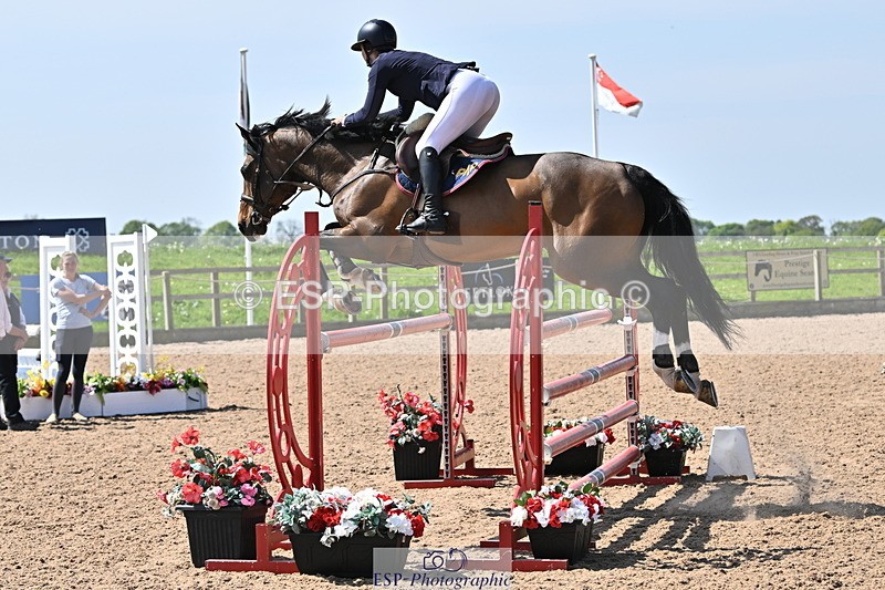 240509A-113545-01227 - Cls 9 Snr 1.20m Open