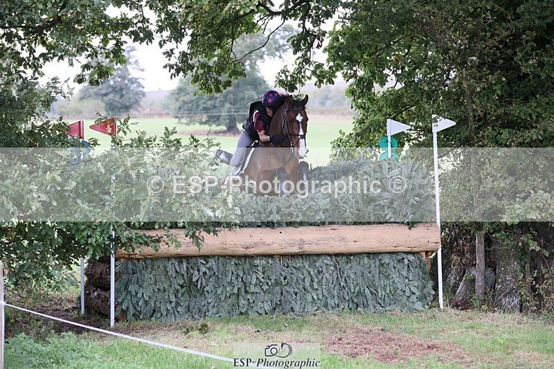 231020-134142-09137 - 105-BRIGHT.KNIGHT.III-Janet.Clarke-XC