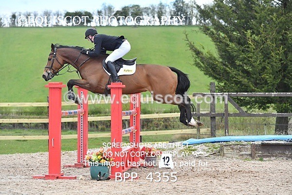 BPP_4355 - CLASS 8 FRI Senior Foxhunter/ 1.20m Open