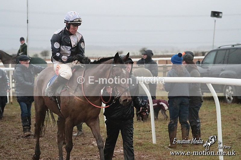 PtP 260125 1124 - Cocklebarrow Point-to-Point racing with the Heythrop Hunt 26/01/25