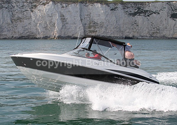 110422 MAXUM IMG_4483 - Motorboats - Open