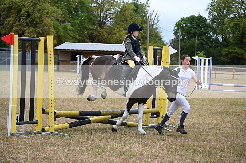 WJ6_9353 - Class 12 Minimus Jumping 45cm